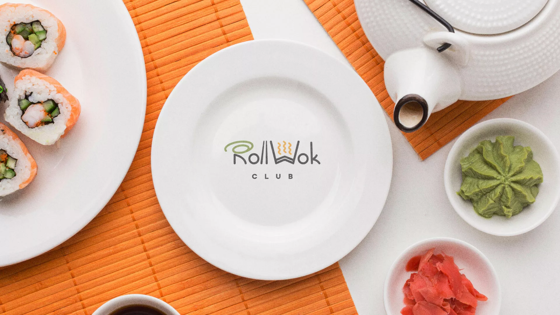Разработка логотипа и фирменного стиля в Белокурихе для суши-бара «Roll Wok Club»